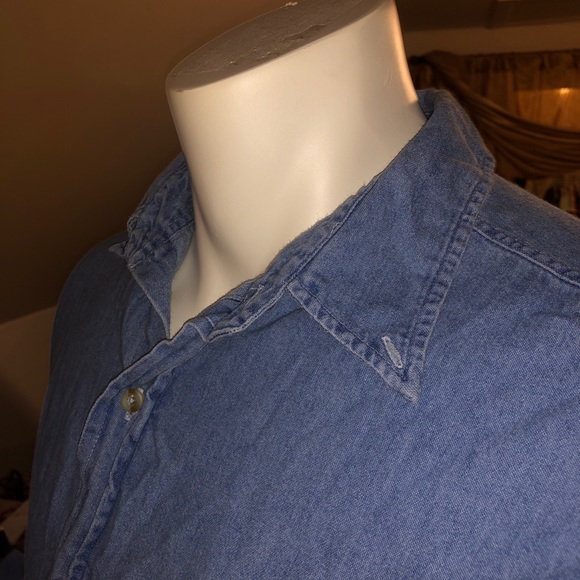 Vintage denim Button Down - Picture 4 of 6